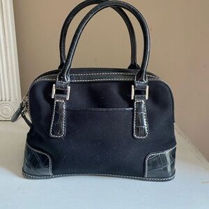 Vintage Liz Claiborne Mini Bag Black Baguette Y2K
Small Purse Handbag
8.5x3.5x6"